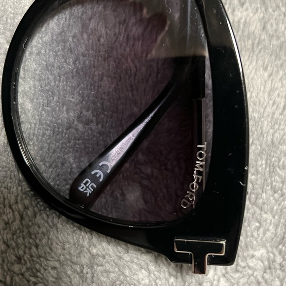 Tom Ford cat eye sunglasses black and silver - Picture 3 of 9